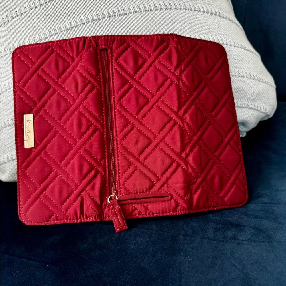 Vera Bradley Quilted Classic Merlot Burgundy Trifold Large Wallet - Picture 6 of 14